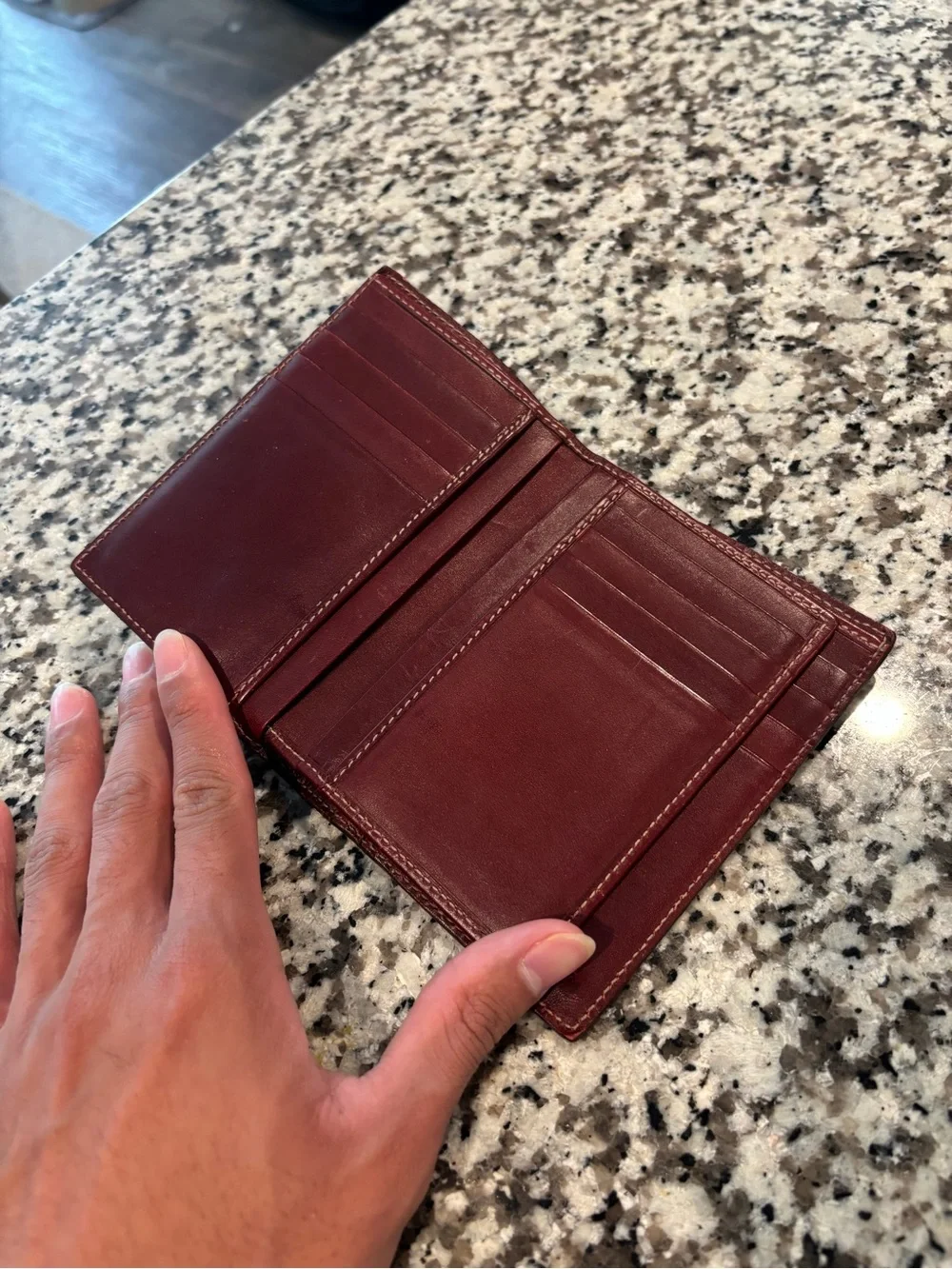 Gucci GG Monogrammed Wallet | Red | Small